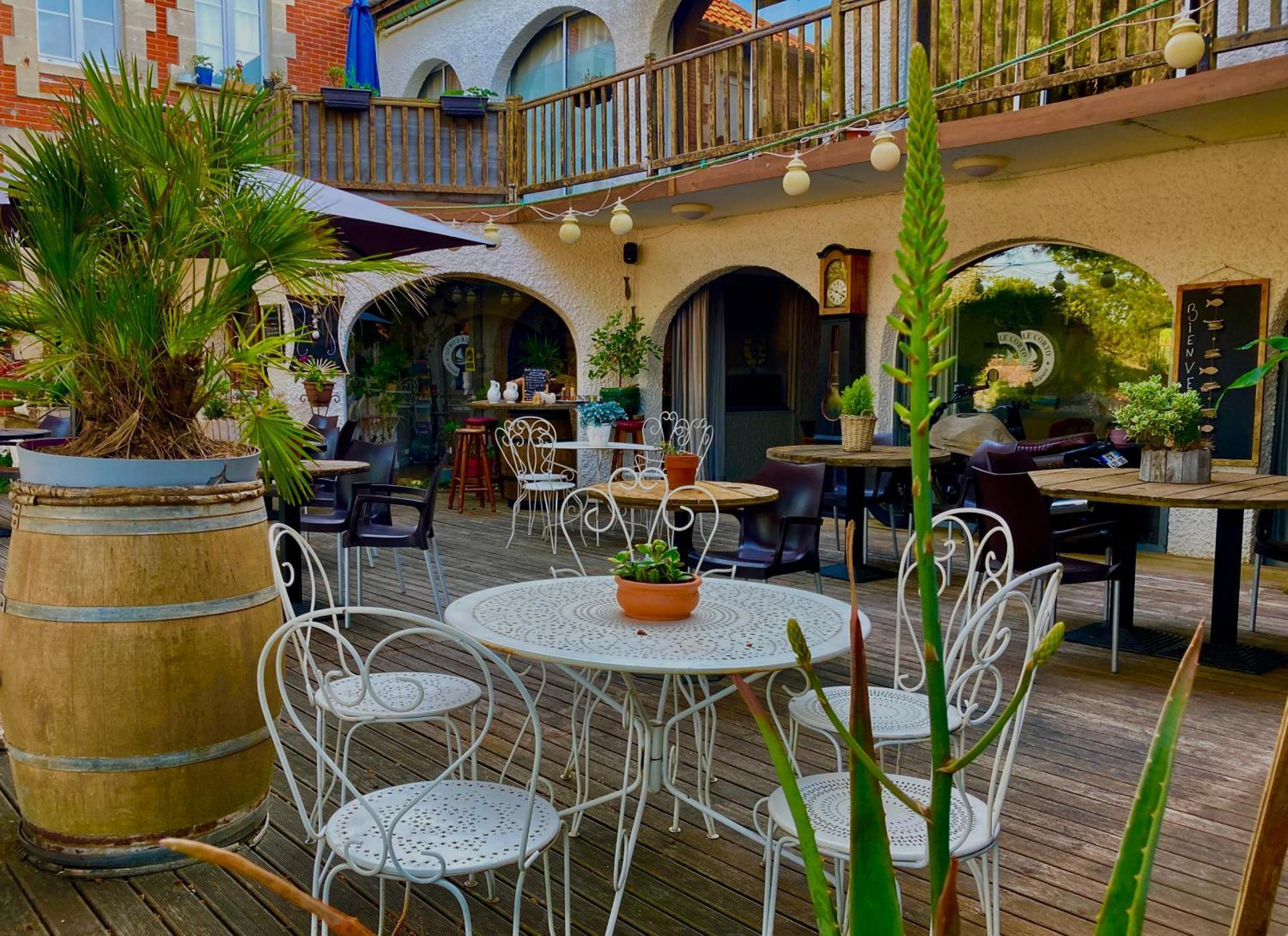 L'Ecume Des Jours Hotel Soulac-sur-Mer Buitenkant foto